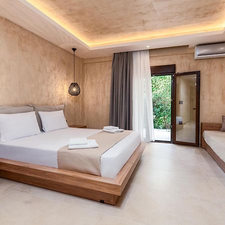 Odyssey Accommodation Пефкохорі Екстер'єр фото